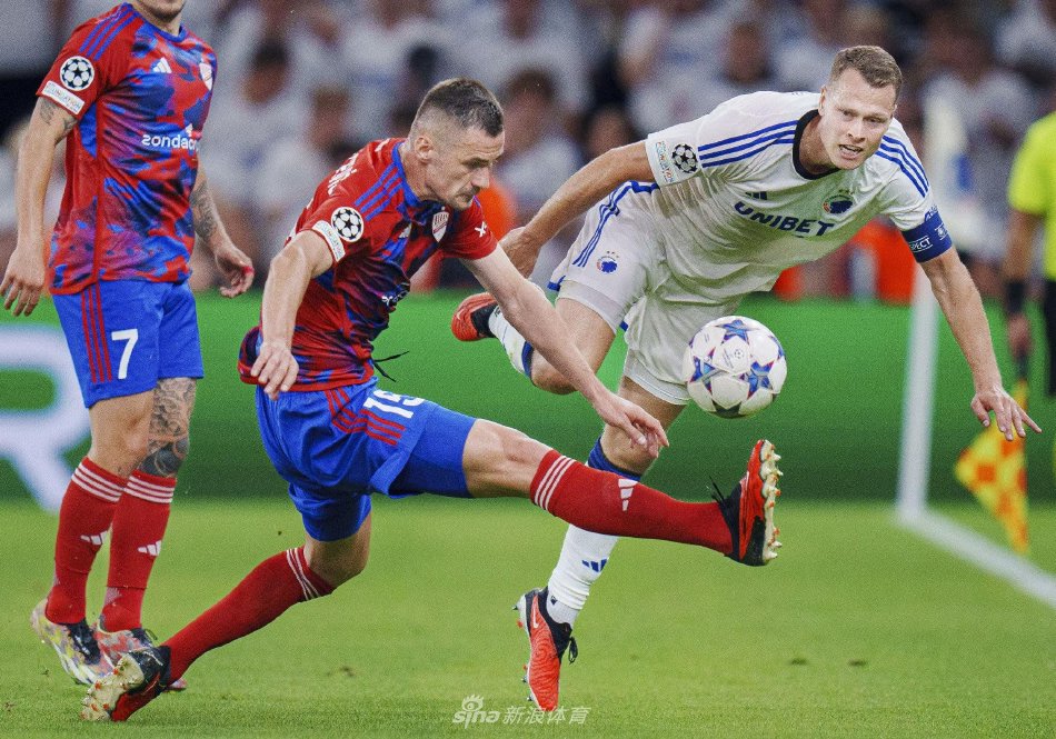 队合作的重 队合作的重